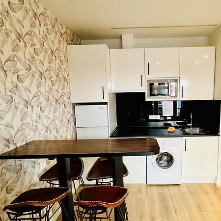 Apartamentos Apolo Madrid Ngoại thất bức ảnh