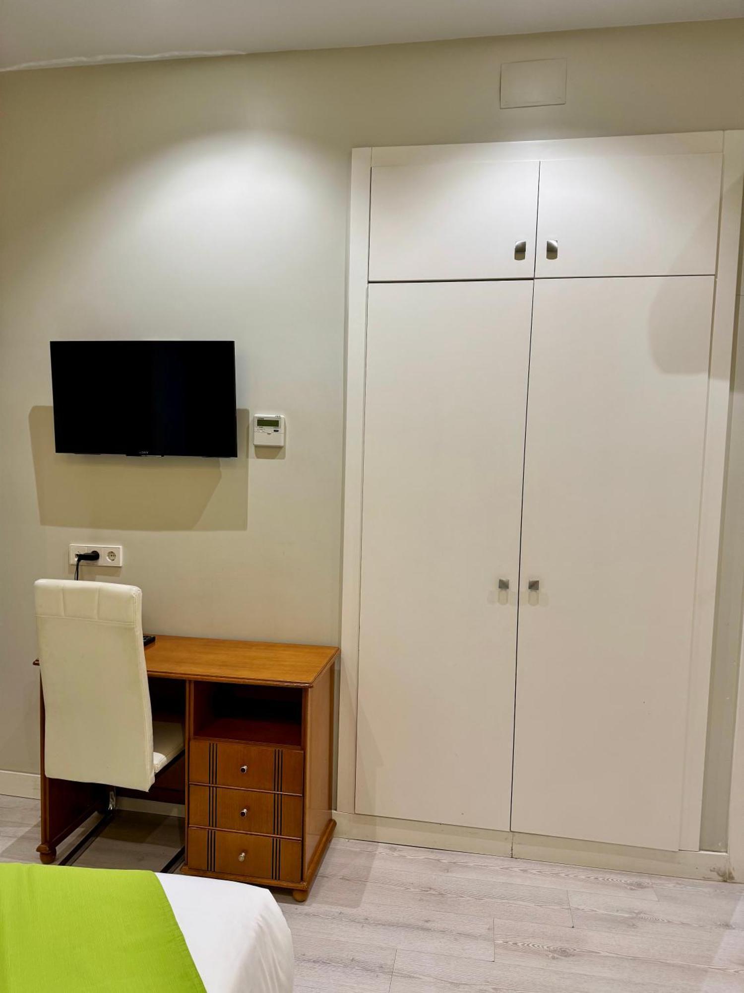 Apartamentos Apolo Madrid Ngoại thất bức ảnh
