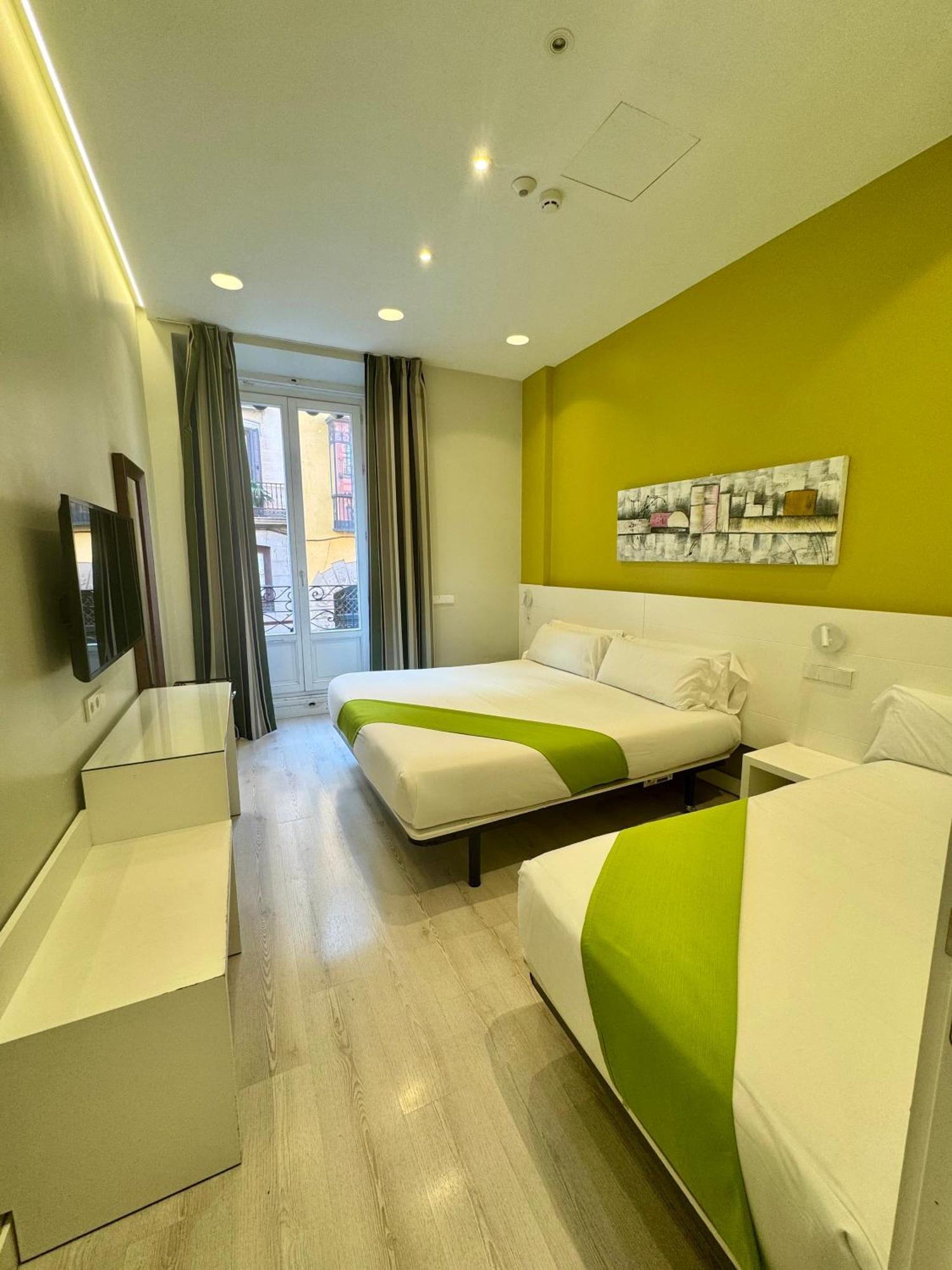 Apartamentos Apolo Madrid Ngoại thất bức ảnh