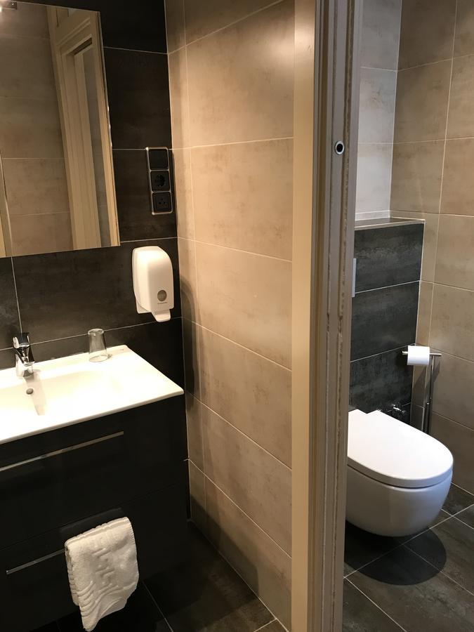 Apartamentos Apolo Madrid Ngoại thất bức ảnh